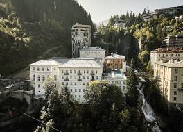 アーバン ネイチャー バートガスタイン - バーデシュロス 写真