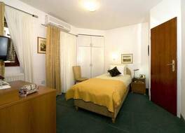 Halvat Guesthouse 写真