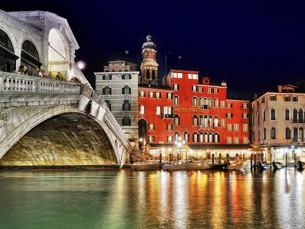 ホテル リアルト 写真