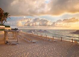 Wyndham Grand Cancun All Inclusive Resort & Villas