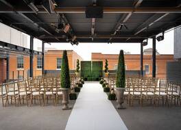 モクシー ルイビル ダウンタウン 写真