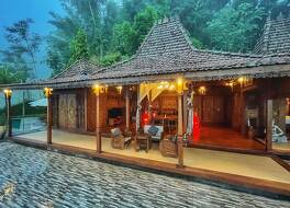 ヴィラ ボロブドゥル リゾート 写真