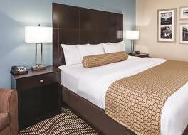 ラ キンタ イン & スイーツ バイ ウィンダム ノックスビル エアポート 写真