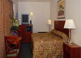 カリフォルニア  イン アンド スイーツ ベーカーズフィールド 写真