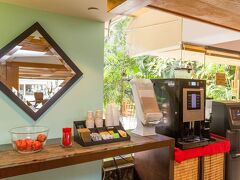 キャッスル バンブー ワイキキ ホテル 写真