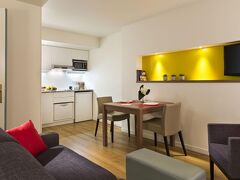 シタディーヌ プラス ディタリー パリ 写真