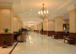 LOTTE City Hotels Tashkent Palace 写真
