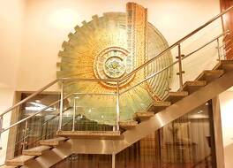 ジュラ ホテルズ マヴィ スルメリ アダナ