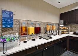 ホームウッドスイーツ バイ ヒルトン ウォーレン デトロイト 写真