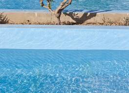 ミセス クリッサナ ビーチ ホテル 写真