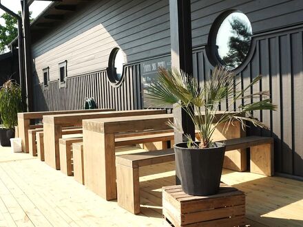 ディナーズ メルルッド 写真