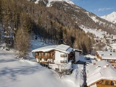 アパートメント アルピン 写真