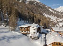 アパートメント アルピン 写真