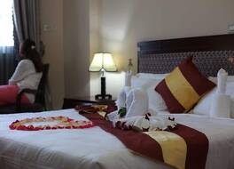 ティラー インターナショナル ホテル 写真