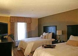 ハンプトン イン&スイーツ シカゴ/セント チャールス 写真