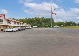 デイズ イン バイ ウィンダム ホラデイ 写真