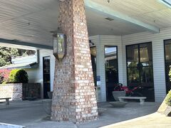 シロ イン ポートランド エアポート 写真