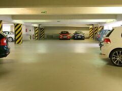 グランドホテル ズボン 写真