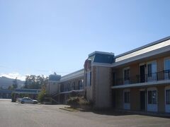 スクイム ウエスト イン 写真