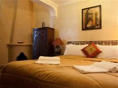 リアッド ラ ローズ オリエント 写真