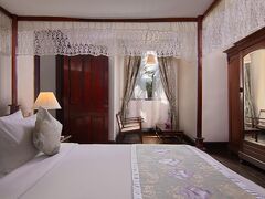 クイーンズ ホテル 写真