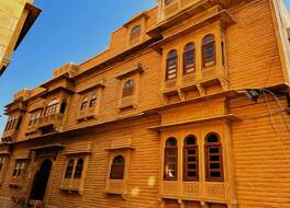 The Elite Castle 写真