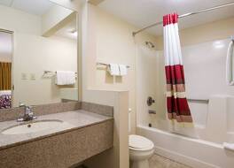 レッド ルーフ イン シェルビーヴィル 写真