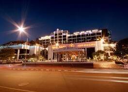 ラオ プラザ ホテル 写真