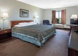 デイズ イン バイ ウィンダム ポントゥーン ビーチ 写真