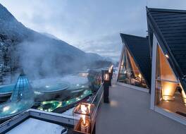 アクア ドーム 4 シュターネ スーペリア ホテル&チロル テルメ ランゲンフェルト 写真