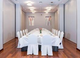 アバ フォンセカ