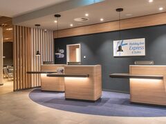 ホリデイ イン エクスプレス アンド スイーツ ポツダム バイ IHG 写真