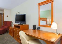 ハンプトン イン レキシントン サウス キーンランド エアポート 写真