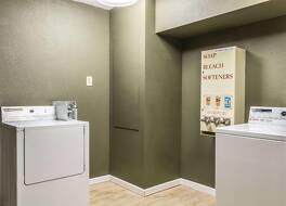 コンフォート  イン グランド ラピッズ エアポート 写真