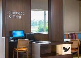 フェアフィールド イン アンド スイーツ バイ マリオット バルパレイゾ 写真