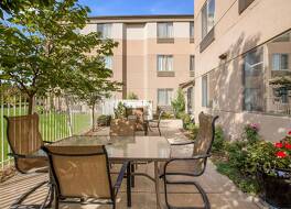 スリープ イン & スイーツ グランド ラピッズ サウスイースト - ケントウッド 写真