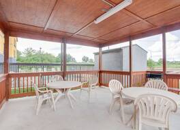 スーパー 8 バイ ウィンダム クロスビル テネシー