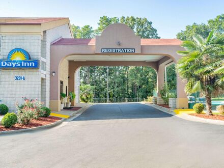 デイズ イン バイ ウィンダム ローリー ミッドタウン 写真