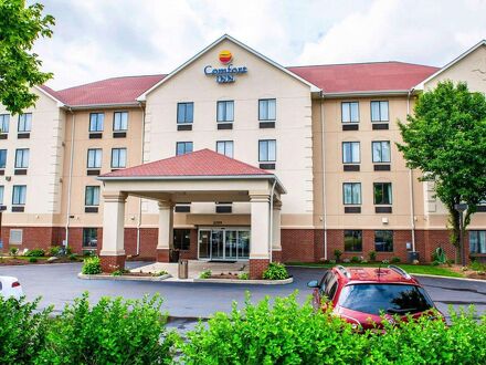 コンフォートイン インディアナポリス イースト 写真