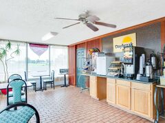 デイズ イン バイ ウィンダム ニューポート 写真