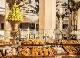 ラムセス ヒルトン 写真