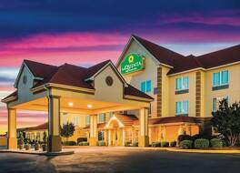 ラ キンタ イン & スイーツ バイ ウィンダム ラッセルヴィル