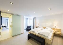 ホテル ロッセル 写真