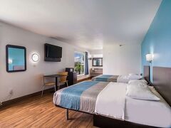 モーテル 6 ペンサコーラ、フロリダ - NAS 写真