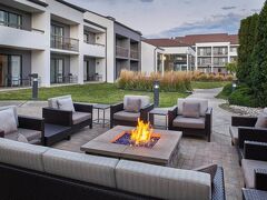 Courtyard by Marriott Detroit Warren 写真