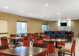 コンフォート イン ロメオビル ボーリングブルック 写真