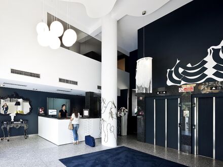 アーバン ホテル アマデオス 写真