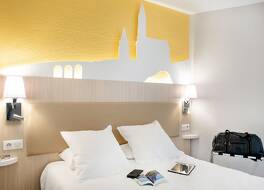 ホテル サンソヴール 写真