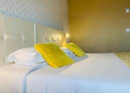 Grand Hôtel de Nîmes 4 étoiles 写真