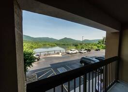 ハンプトン  イン ケリービル I-75 / コーブ レイク ステート パーク 写真